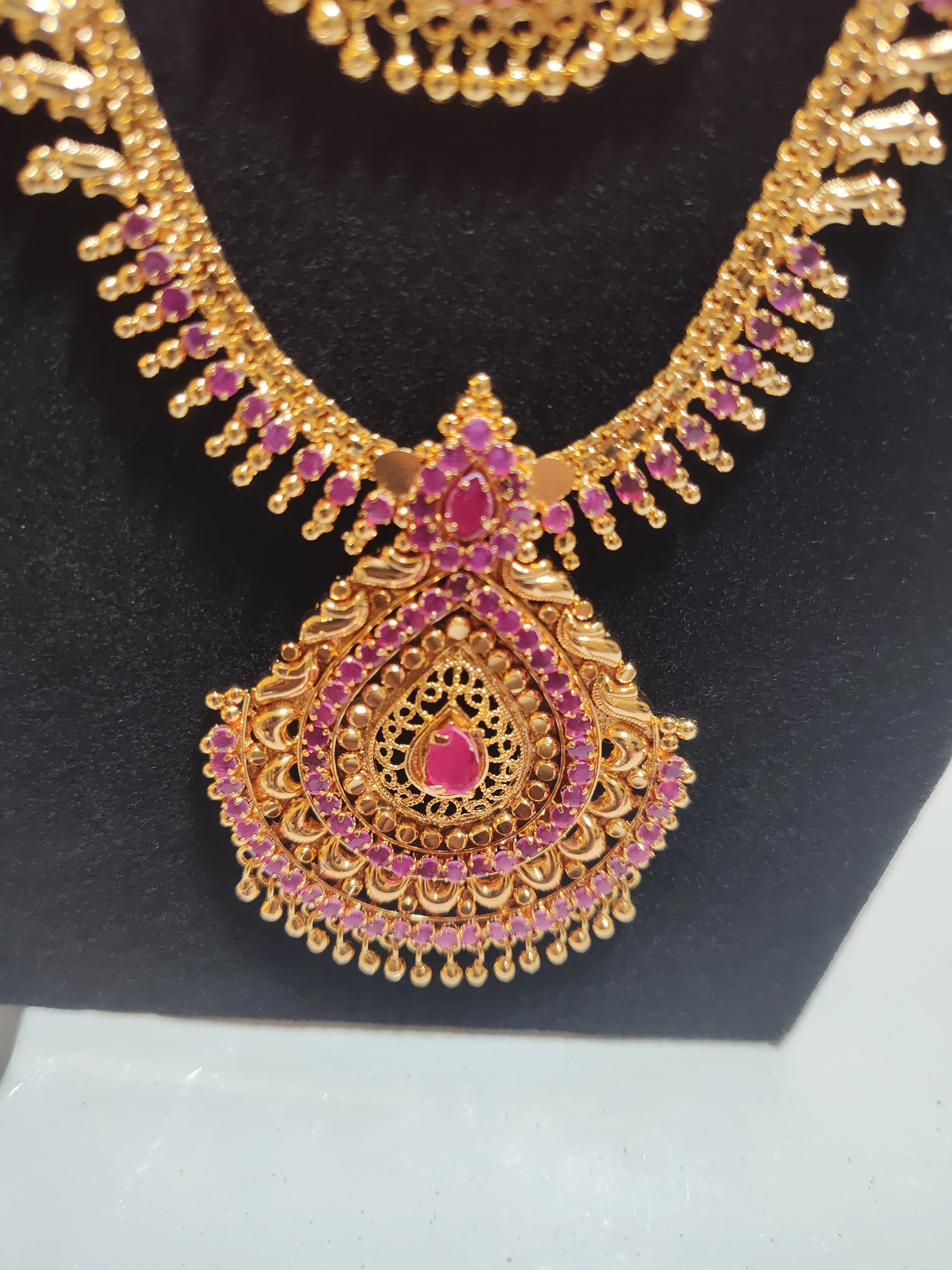 Beautiful Long And Short Multi Color Necklace With Beautiful Design