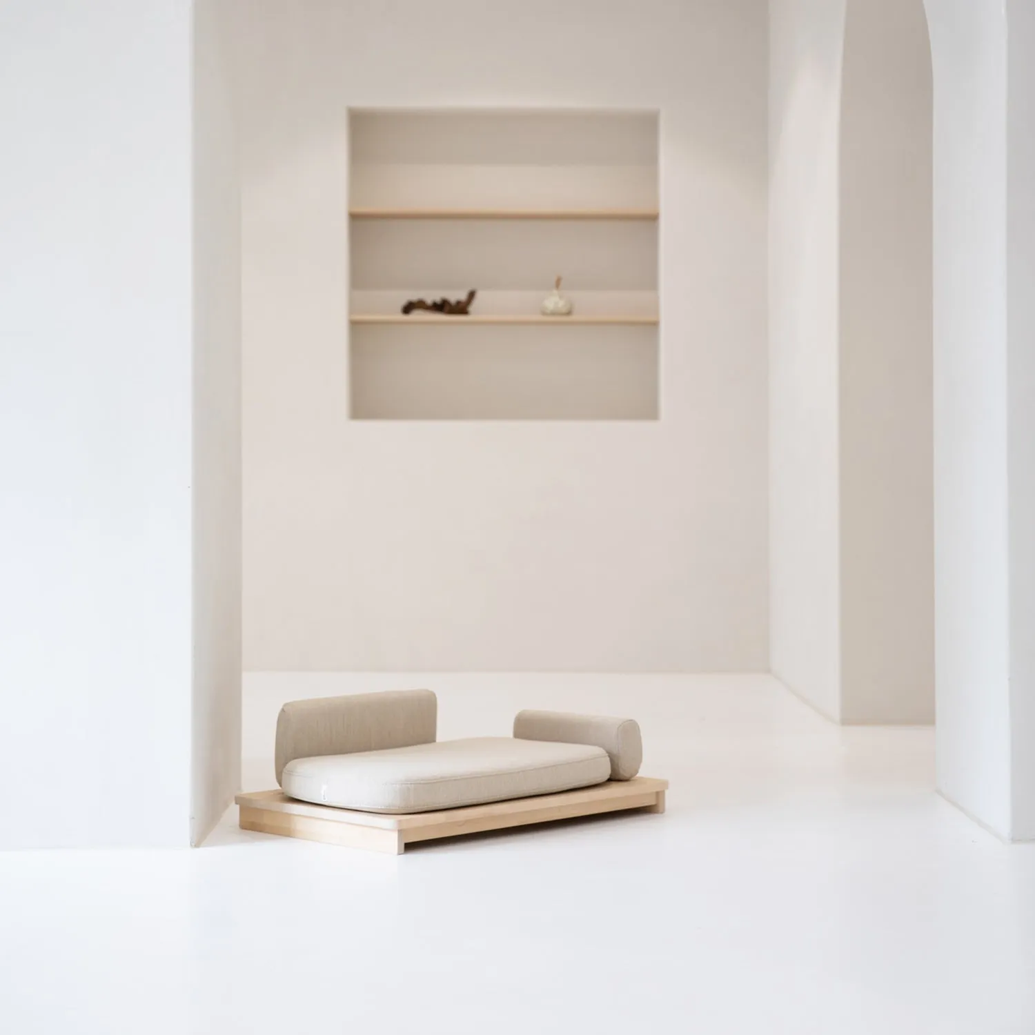 Linden Pet Day Bed