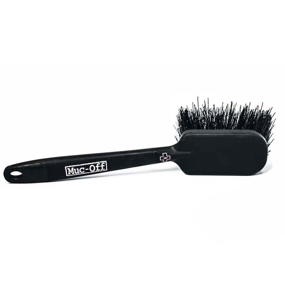 MUC-OFF CASSETTE AND TIRE BRUSH: TRIANGULAR