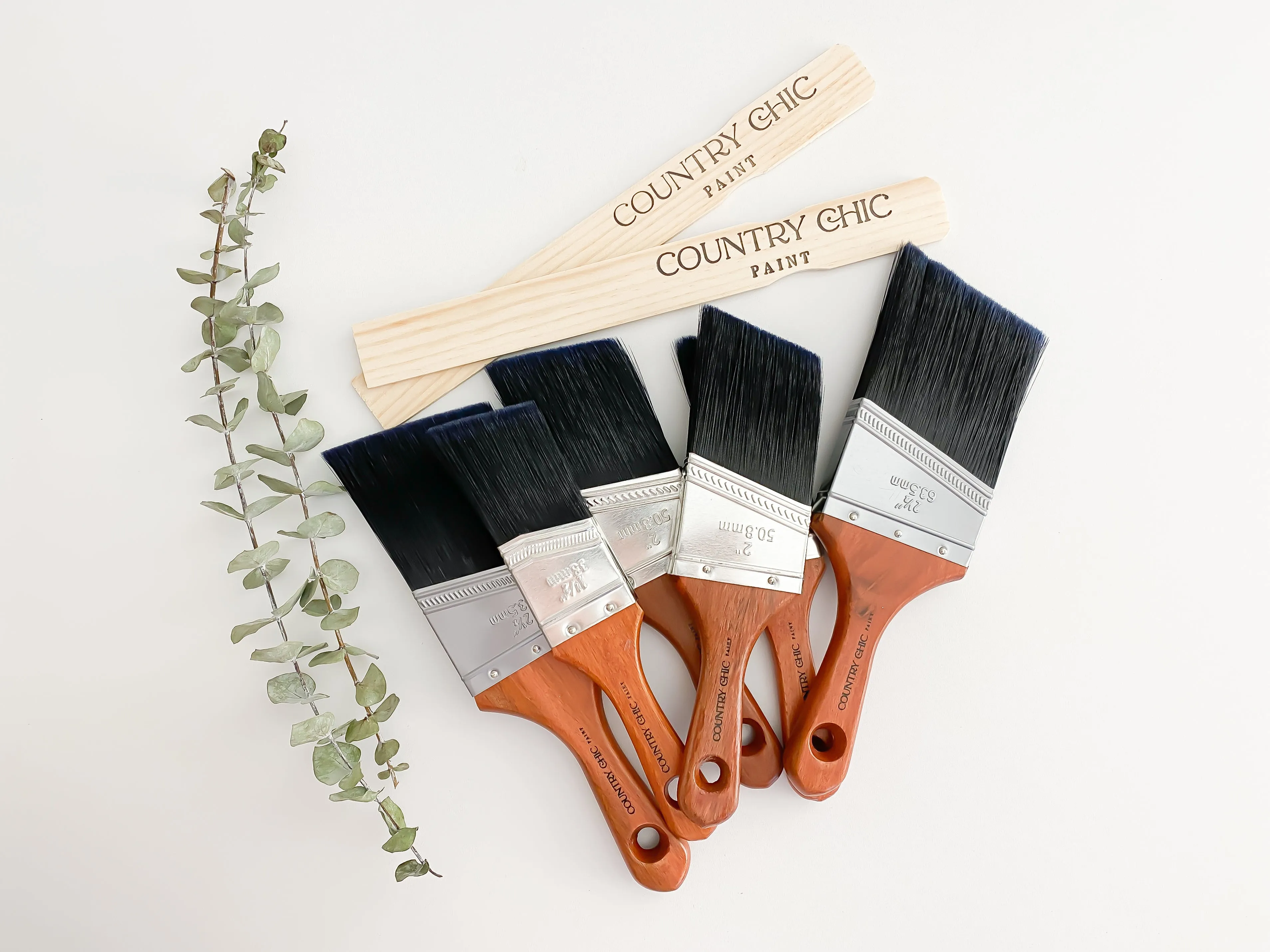 Short Handle Paint Brush - Chalk Style Synthetic Bristle Brush for Smooth Application with Water-Based Paint